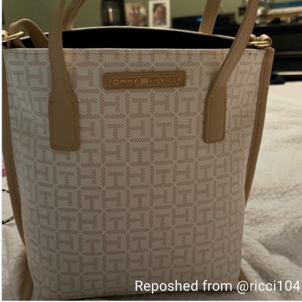 Tommy Hilfiger Beige and Tan Geometric Tote